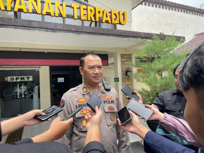 
 Operasi Pekat Semeru 2026, Polres Malang Ringkus Pembuat Bondet di Rumahnya