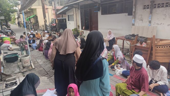 
 Angka 99 Simbol Asmaul Husna, Cekpos.id dan Potretrealita.com Santuni Anak Yatim di Surabaya
