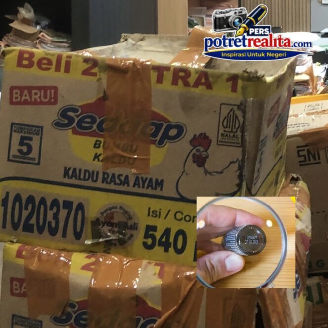 
 Polrestabes Surabaya Bongkar Peredaran Makanan-Minuman Kedaluwarsa, Pasutri di Gubeng Raup Rp30 Juta per Bulan