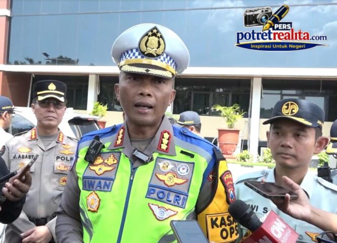 
 Polda Jatim Gelar Apel Kesiapan Operasi Ketupat 2026, Petakan Titik Rawan Mudik Lebaran