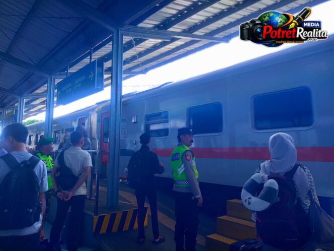 
 Polres Malang Perketat Pengamanan Stasiun dan Terminal Saat Puncak Arus Balik Lebaran 2026