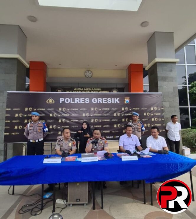 
 Jaringan Sabu Lintas Madura–Gresik–Bawean Dibongkar, Enam Tersangka Diamankan dengan 14 Paket Narkotika