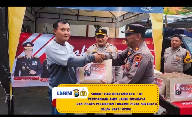 
 Sambut Hari Bhayangkara ke-80, AMDK Labini Surabaya Bersama Polsek Kenjeran Gelar Bakti Sosial untuk Masyarakat