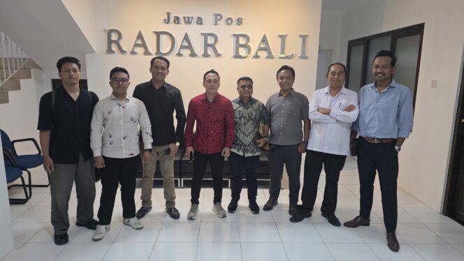 
 Solidaritas Jurnalis Bali Lawan Gugatan Rp25 Miliar, Puluhan Advokat Siap Bela Kebebasan Pers