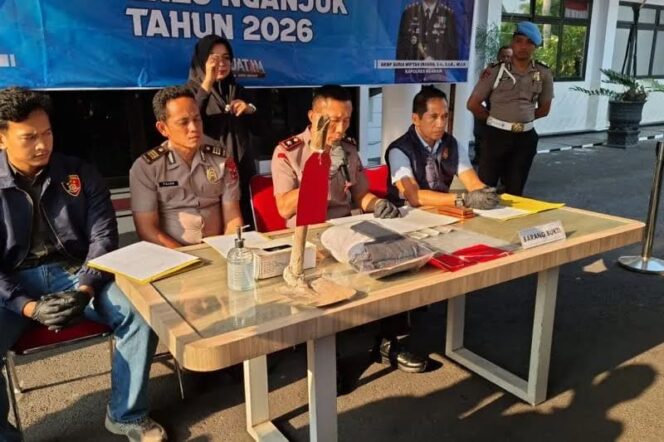 
 Korban Dikubur di Pekarangan Rumah, Polisi Tangkap Dua Tersangka Pembunuhan Berencana