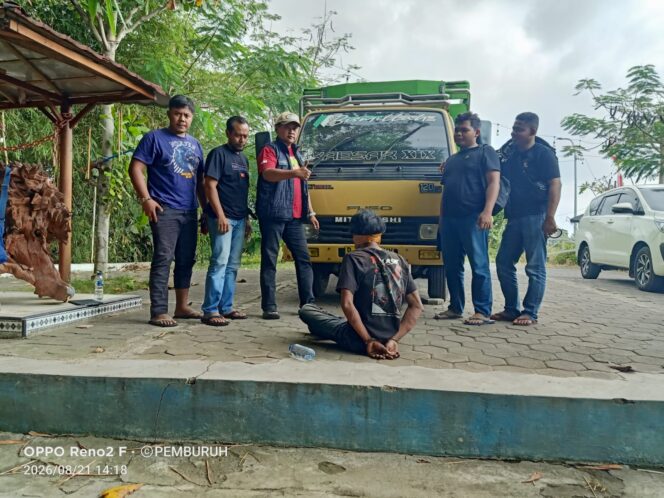 
 Curi Truck di Jatiroto Lumajang, Pelaku Dibekuk Jatanras Polda Jatim Saat Melintas di Pasuruan