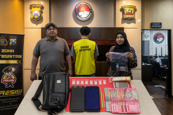 
 Penghasilan Jaga Warkop Tak Cukup, ZA Kembali Jadi Pengedar Sabu dan Ditangkap Polisi