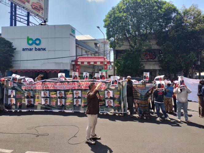 
 Aksi Jilid II APMP Jatim: Dugaan Penyimpangan Rp596 Miliar Disorot, Kejati Jatim Didesak Tetapkan Tersangka