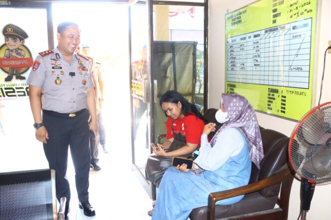 
 Pastikan Pelayanan Publik Optimal, Kapolres Gresik Lakukan Pengecekan dan Mitigasi Internal