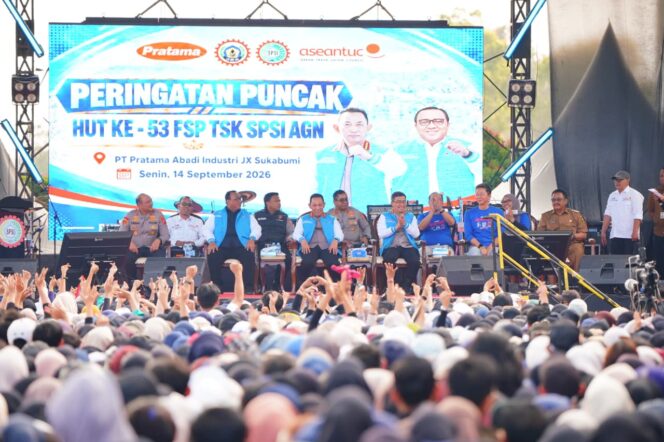 
 Kapolri Dorong Pekerja Tingkatkan Kompetensi dan Penguasaan Teknologi