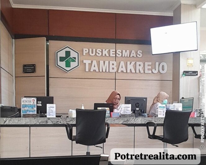 
 Warga Ber-KTP Gresik Dapat Pelayanan Medis di Puskesmas Tambakrejo, Ini Sikap Petugas