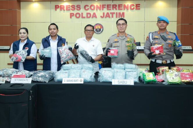 
 Fantastis! Polda Jatim Sita 86,5 Kg Sabu dan Puluhan Ribu Ekstasi dari 1.870 Kasus