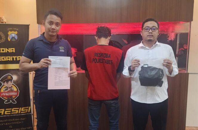 
 Ekstasi Logo WhatsApp Muncul di Surabaya, Polisi Bongkar Peredaran 32 Ribu Pil Koplo