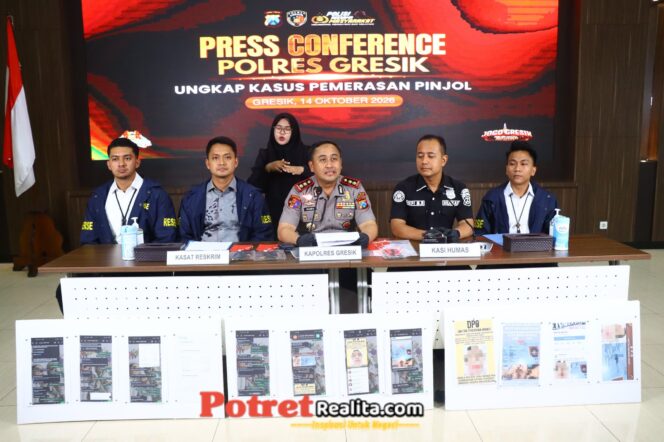 
 Polres Gresik Bongkar Sindikat Pemerasan Berkedok Pinjol Fiktif, Korban Diancam Pakai Foto Porno