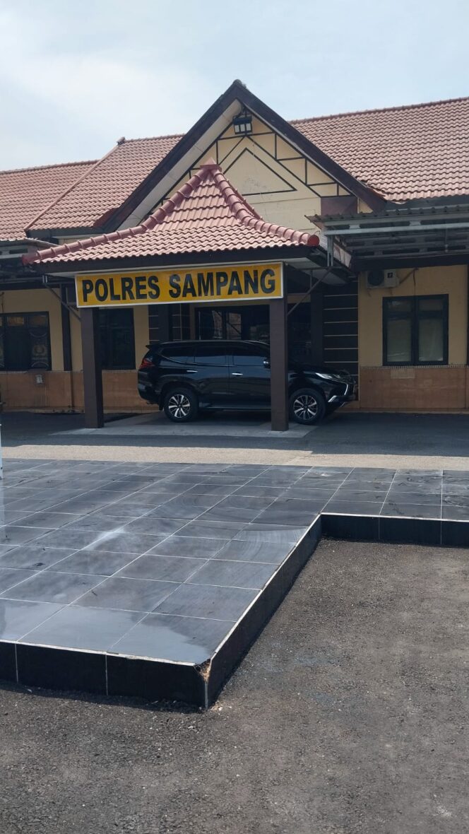 
 Fauzi Ditangkap 2 Kali Oleh Satresnarkoba Polres Sampang, Penangkapan Pertama Diduga Ada Permainan Uang